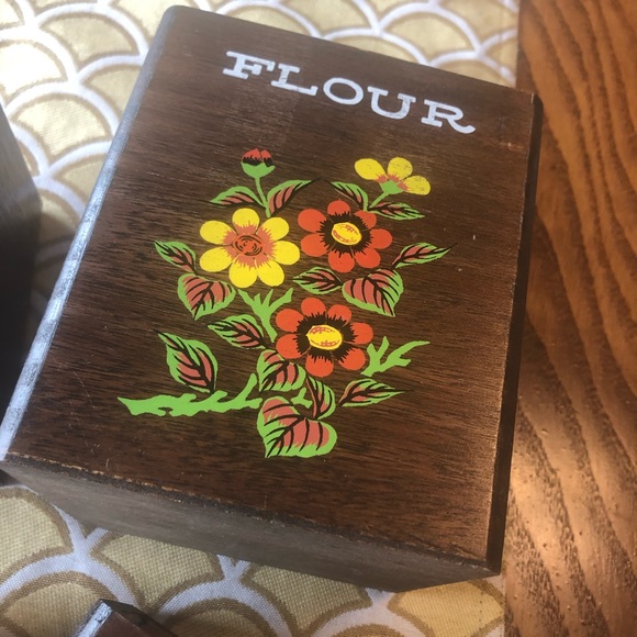 SOLD ETSY - Four wooden nesting boxes canisters salt pepper - Picture 3 of 15